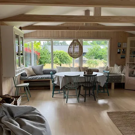 Close To The In Nodebohuse Feriehus Hundested