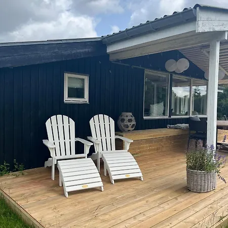 Close To The In Nodebohuse Feriehus Hundested
